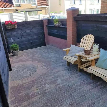 De Kneet * 에크몬드안지