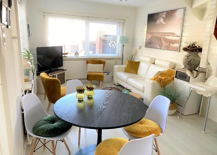 펜션 De Kneet 에크몬드안지